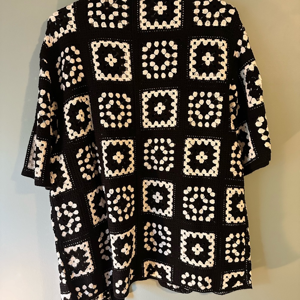 Abercrombie and Finch - Crochet shirt - Picture 3 of 3